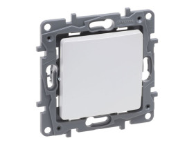 NILOE SELECTION Wyłącznik schodowy pojedynczy 10AX perła 762401 LEGRAND