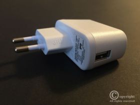 ŁADOWARKA SIECIOWA USB 5V 1A FO5L1-050100SPAV BIAŁA (LAD05010-FO5L)