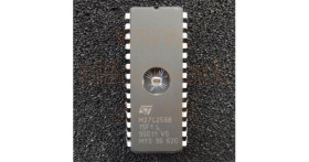 M27C256B-15F1L 256K (32K x 8) UV EPROM - STM