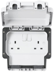 Gniazdo wtykowe Typ G - brytyjski Montaż wpuszczany MK Electric ścieżki: podwójne z przełącznikiem 13A