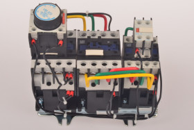 Starter Rozrusznik Układ Gwiazda Trójkąt do 11kW (25A)