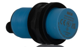 Czujnik zbliżeniowy M30 Pojemnościowy 25 mm SICK Niewpuszczany 10 → 36 V DC długość 74mm Gwintowany