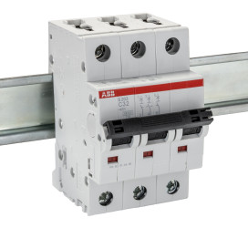 Wyłącznik nadprądowy MCB, Typ C, 3-biegunowy, 32A, 400V, na szynę DIN, ABB S203-C32, S200