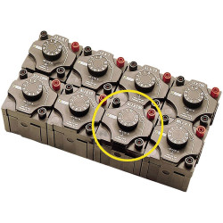 Chauvin Arnoux P03197527A Decade box 0.5% resistance safety compliant