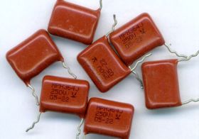 360nF/250V r=15mm KONDENSATOR