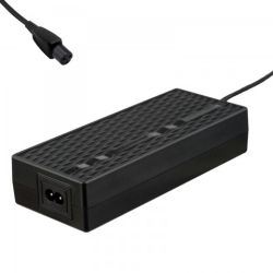 LAD. DO POJAZDOW ELEKTR.42V 2A GX12 3PIN