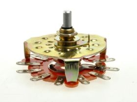 Przełącznik; obrotowy; RBS-3-1x11; 11xON; 11 pozycji; bistabilny; na panel; do lutowania; 1 tor; srebrny; 1A; 12V AC; 1A; 12V DC