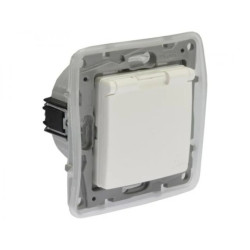 Niloe Gniazdo hermetyczne IP44 z przesłonami kremowe 764637