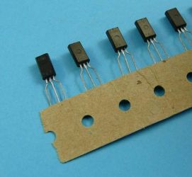 2SC-1921 NPN 50mA/200V/0,6W TO-92L TRANZ