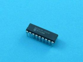 PIC-16C54-XTI/P DIP-18 UKŁAD