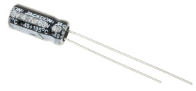Kondensator 4.7μF 63V dc Radialny, Otwór przelotowy RS PRO roztaw: 2mm 5 (Dia.) x 11mm