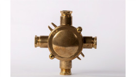 Mosiężna Puszka Rozgałęźna , Natynkowa - 4 Wyjścia An3/4