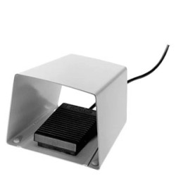 Przycisk nożny pojedynczy z osłoną bez samopowrotu szary metal 1Z 1R 1 krok IP65 3SE2912-2AB20