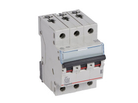 Wyłącznik nadprądowy D 32A 3P 6kA S 303 TX3 403758 LEGRAND