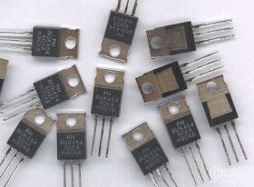 BUK454/600 N 2,6/2,8A 600V 75W TO-220 TRANZYSTOR