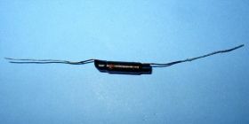 10uH POZI 3x15mm 1,5A DŁAWIK