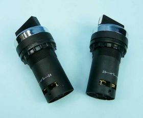 PRZEŁ.OBROT.1A/30VDC 3-POZ ON-OFF 30mm