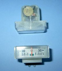 WSKAŹNIK WYSTEROWANIA -30-0+30 MERA