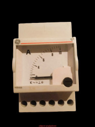 MT+AA 20 amperomierz analogowy 20A; 4 mod (666410) (nowy kod 665268)