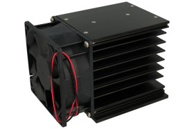 Radiator; DY-MXW0; do SSR 1-fazowych; do SSR 3-fazowych; z wentylatorem 24V DC; z otworami; 0,3K/W; czerniony; 138mm; 85mm; 96mm