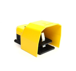 Wyłącznik nożny z osłoną metalu 1Z + 1R dwie prędkości T0-PDKA11GX20 pojedynczy bez drążka żółty metal T0-PDKA11GX20