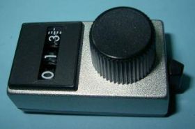 ZADAJNIK 10 obr.CYFROWY 25x44mm 15-1-11