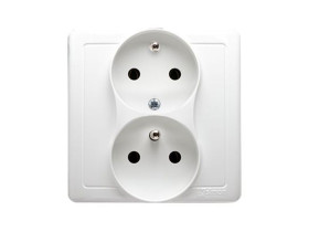 SIMON BASIC Gniazdo podwójne z uziemieniem z funkcją niezmienności faz z przesłonami z ramką 16A 250V zaciski śrubowe biały BMGZ