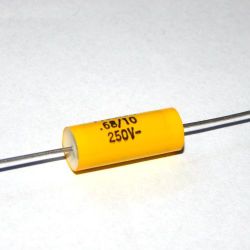 Kondensator 680nF 250V 10% 19mm x 7,5mm (śr)