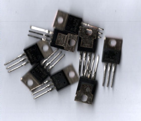 5V 1A 7905 AN79M05 MATSUSHITA TO-220 METAL STABILIZATOR