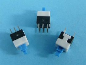 YW4-104 8x8mm PRZEŁ. h=17,5 0,1A/30V