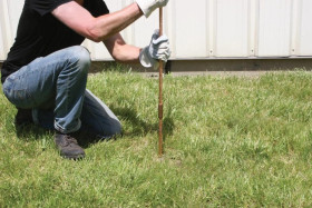 Złączka zaciskowa do spiczastych, miedziowanych prętów uziemiających, brąz krzemowy, 12.7 mm Ø 158000