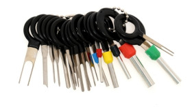 Zestaw 18 kluczy do demontażu pinów