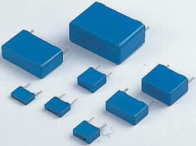 Kondensator foliowy 1μF 160 V ac, 250 V dc EPCOS Poliester rozstaw: 15mm THT ±10