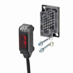 Czujniki fotoelektryczne Retrorefleksyjny w obudowie prostokątnej Omron PNP zakres 200 mm