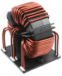 Dławik skompensowany 830 μH 36A Promieniowe -30 → +50% Wtyczka PC 2.3mΩ Rdc