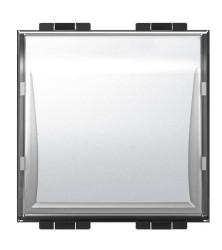 Legrand Guzik Living&Light biały LN4040