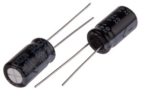 Kondensator 680μF 16V dc Radialny, Otwór przelotowy RS PRO roztaw: 3.5mm 8 (Dia.) x 14mm