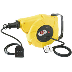 Brennenstuhl 1241023300 Auto Cable Reel 240V 13A 1-Socket 9&#x2B;2m
