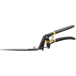 Fiskars 1026826 Solid&#x2122; Pruner Lawn Edger for Clean Reliable Cuts
