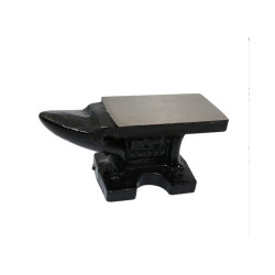 KOWADŁO MAŁE WARSZTATOWE ŻELIWNE 900g