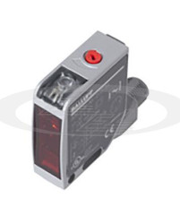 BOS0031 - BOS 21M-PA-ID10-S4 fotoprzekaźnik zbliżeniowy PNP NO/NC 50-2000mm podczerwień BALLUFF