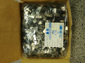 Przełącznik ślizgowy SS22F-G14 h=20mm 10szt