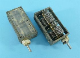 KOND.OBROT.-AGREGAT 320/380pF+2x14,7pF