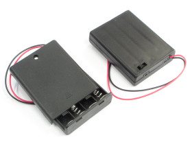 Koszyk baterii AAA (R03) x4 z pokrywą i wyłącznikiem