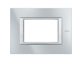 AXOLUTE Ramka 1 pojedyncza prostokątna 3 moduły AXOLUTE aluminium HA4803HC LEGRAND