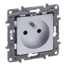 Niloe Selection Gniazdo 2p+z 16A 250V (z przesłoną, zaciski automatyczne) aluminium 762125
