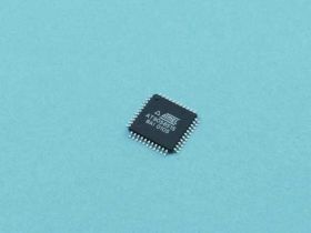 90S8515-8AI SMD QFP-44 UKŁAD
