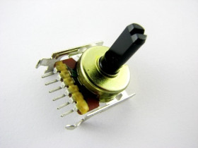 Potencjometr obrotowy RV1611GNP(PH)-B20K-23.5F TOMY