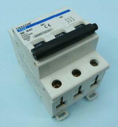 40A 3B BEZP.INSTALACYJNY TRACON