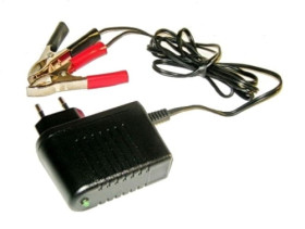 Ładowarka akumulatorów żelowych 13,8V / 1,5A